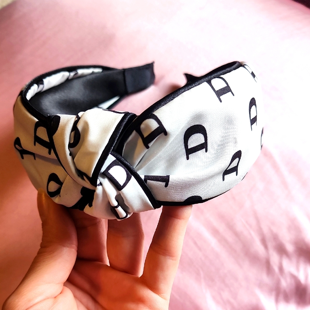 Iconic D Headband